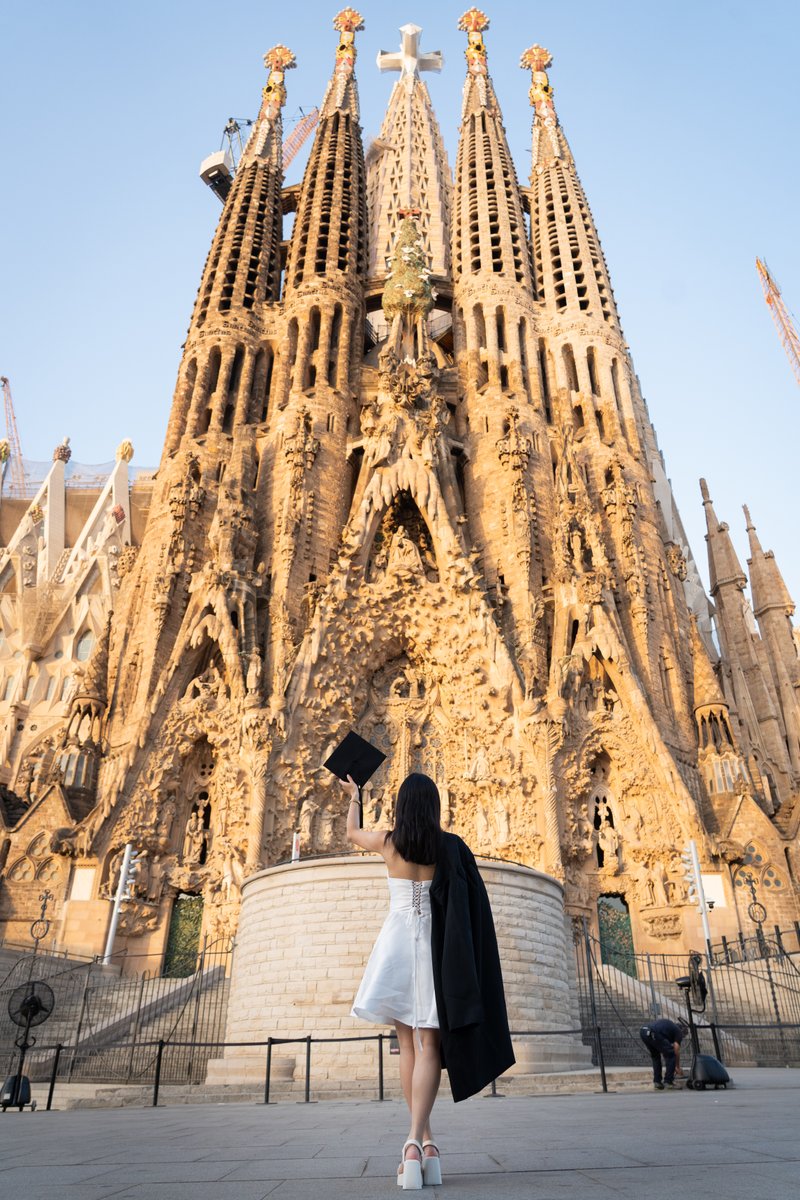 Photoshoot in Barcelona by Rodrigo Sylwan