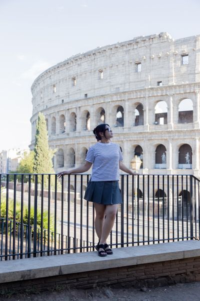 Professional photoshoot at the Colosseum in Rome — photo by Felice Scala, Smiler