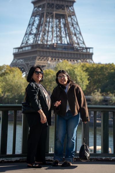 Eiffel Tower Photoshoot in Paris in Paris — photo by mohamed mahaerm, Smiler