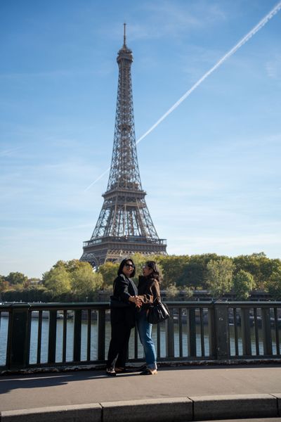 Eiffel Tower Photoshoot in Paris in Paris — photo by mohamed mahaerm, Smiler