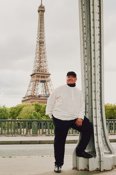 Eiffel Tower Photoshoot in Paris in Paris — photo by Romain B, Smiler