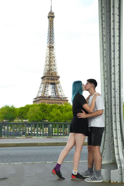 Eiffel Tower Photoshoot in Paris in Paris — photo by Sami Photography, Smiler