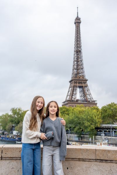 Eiffel Tower Photoshoot in Paris in Paris — photo by Kouss AMOURA, Smiler