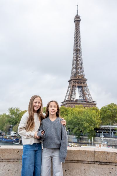 Tessa — Eiffel Tower Photoshoot in Paris · today — photo by Kouss AMOURA, Smiler