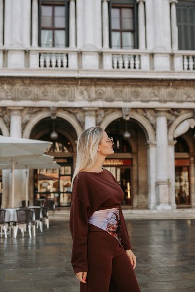 Professional photoshoot at the Piazza San Marco in Venice in Venice — photo by key mazhari, Smiler