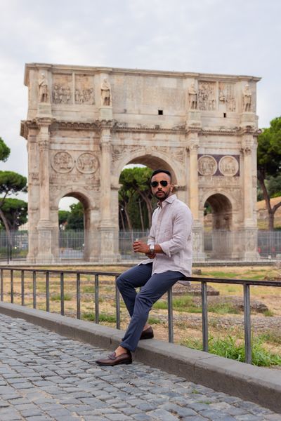 Professional photoshoot at the Colosseum in Rome — photo by Francesco Macioni, Smiler