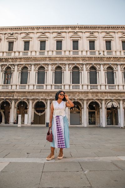 Photoshoot at the Piazza San Marco, Venice in Venice — photo by K Yellow, Smiler