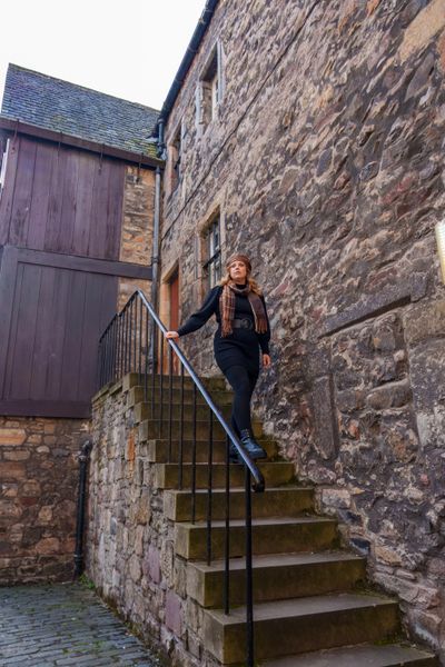 Private photo tour at old town in Edinburgh — photo by Adrian Chiu, Smiler