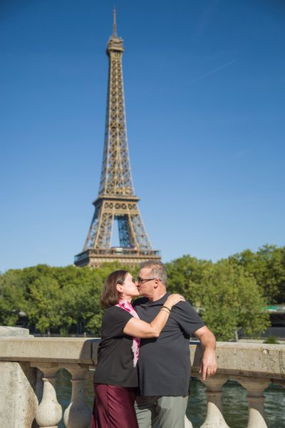 Sandra — Eiffel Tower Photoshoot in Paris · 1 w ago — photo by Vishwajeet Devrukhkar, Smiler
