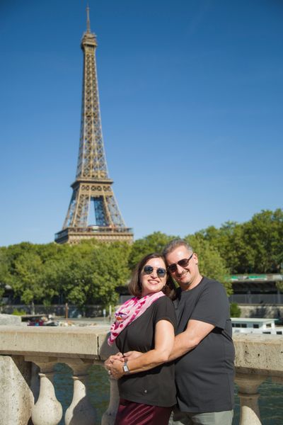 Eiffel Tower Photoshoot in Paris in Paris — photo by Vishwajeet Devrukhkar, Smiler