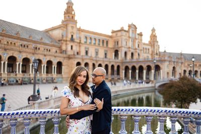 Photoshoot at Plaza de España, Seville in Sevilla — photo by Verónica Cerna, Smiler