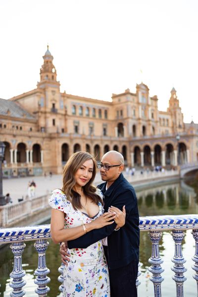 Photoshoot at Plaza de España, Seville in Sevilla — photo by Verónica Cerna, Smiler