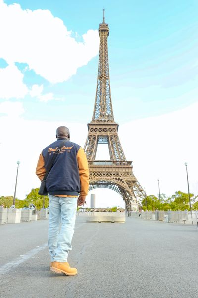 Eiffel Tower Photoshoot in Paris in Paris — photo by Sami Photography, Smiler