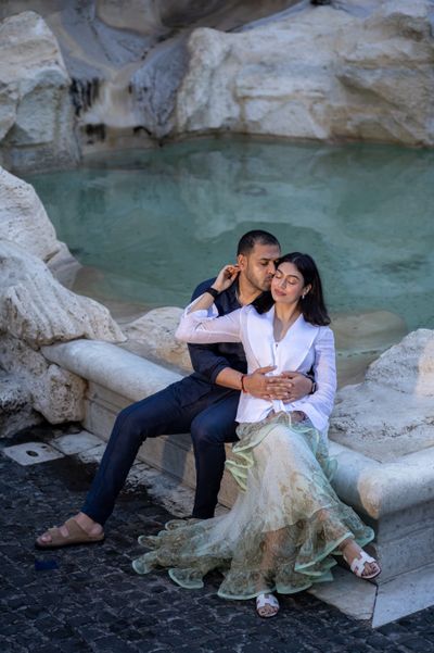 Professional photoshoot at the Trevi Fountain in Rome — photo by Samira Bayat, Smiler