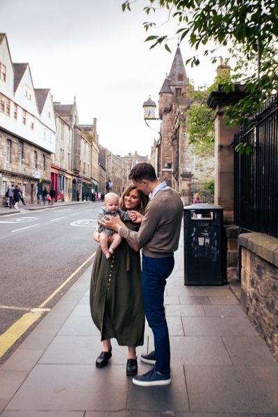 Private photo tour at old town in Edinburgh — photo by Melissa Clark, Smiler