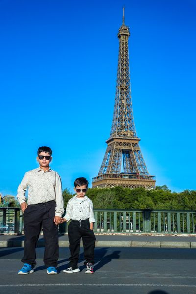 Eiffel Tower Photoshoot in Paris in Paris — photo by Sami Photography, Smiler