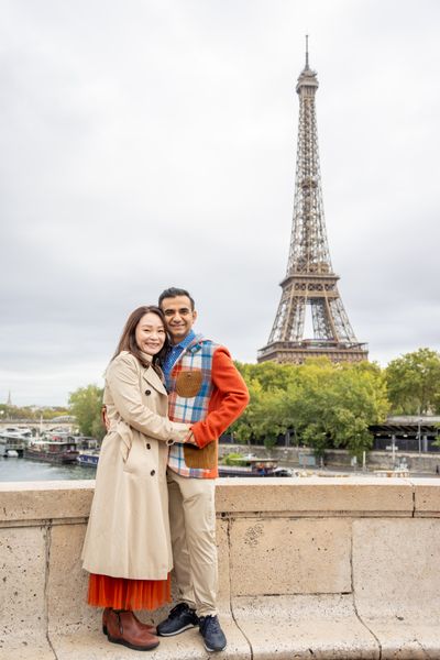 Romantic Couples Photoshoot in Paris in Paris — photo by Kouss AMOURA, Smiler