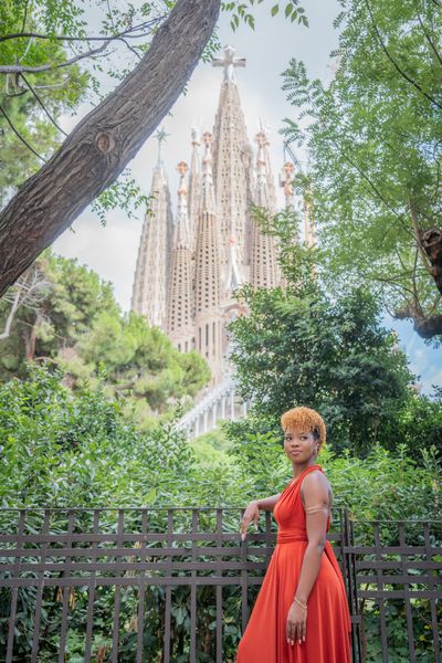 Tarika — Professional photoshoot outside Sagrada Familia · 3 w ago — photo by Rodrigo Sylwan, Smiler