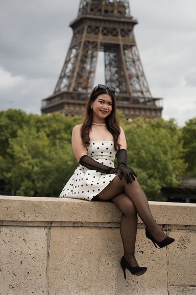 Eiffel Tower Photoshoot in Paris in Paris — photo by mohamed mahaerm, Smiler