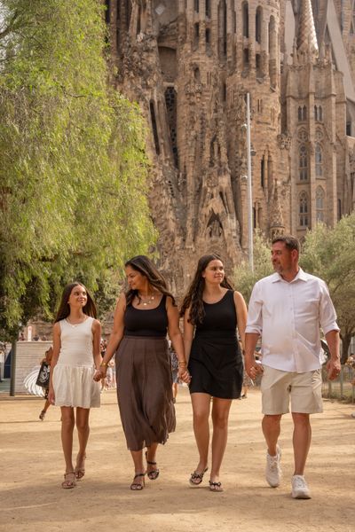 Macarena Farias — Photoshoot at Sagrada Familia, Barcelona