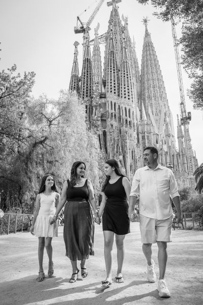 Macarena Farias — Photoshoot at Sagrada Familia, Barcelona