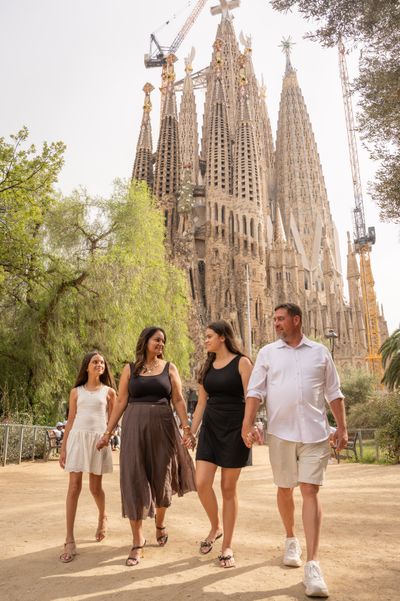 Macarena Farias — Photoshoot at Sagrada Familia, Barcelona