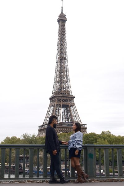 Eiffel Tower Photoshoot in Paris in Paris — photo by Quentin de LABEAUME, Smiler