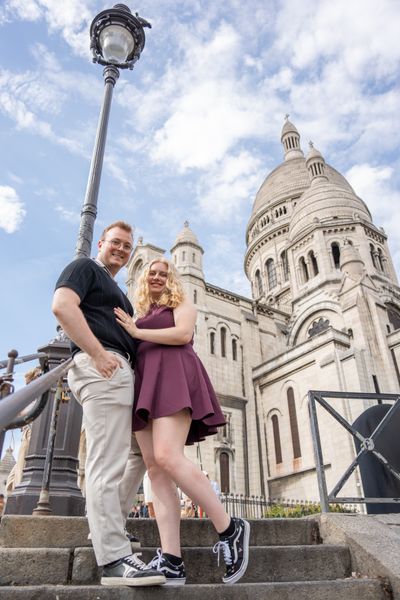 Montmartre Photoshoot in Paris in Paris — photo by Kouss AMOURA, Smiler