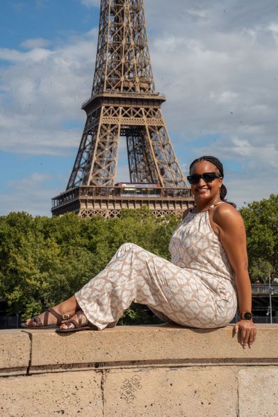 Eiffel Tower Photoshoot in Paris in Paris — photo by mohamed mahaerm, Smiler