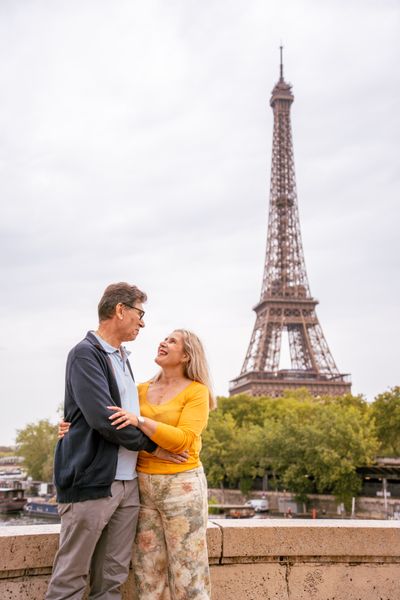 Eiffel Tower Photoshoot in Paris in Paris — photo by Kouss AMOURA, Smiler