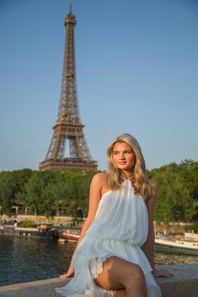 Vishwajeet Devrukhkar — Professional Paris photoshoot at Eiffel Tower