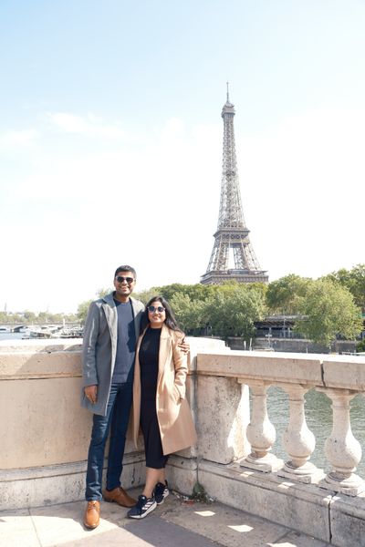 Eiffel Tower Photoshoot in Paris in Paris — photo by Benoît de LABEAUME, Smiler