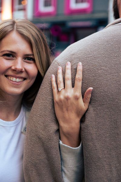 Romantic photoshoot for couples in Edinburgh — photo by Melissa Clark, Smiler