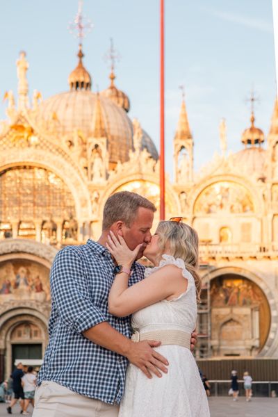 Photoshoot at the Piazza San Marco, Venice in Venice — photo by K Yellow, Smiler