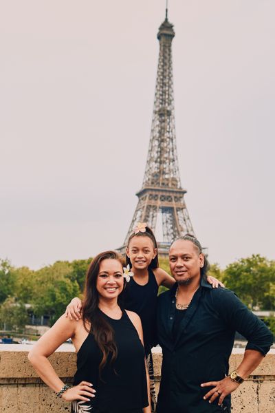 Eiffel Tower Photoshoot in Paris in Paris — photo by Romain B, Smiler