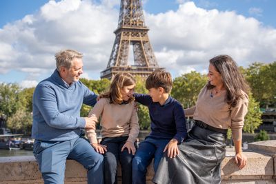 Eiffel Tower Photoshoot in Paris in Paris — photo by Kouss AMOURA, Smiler