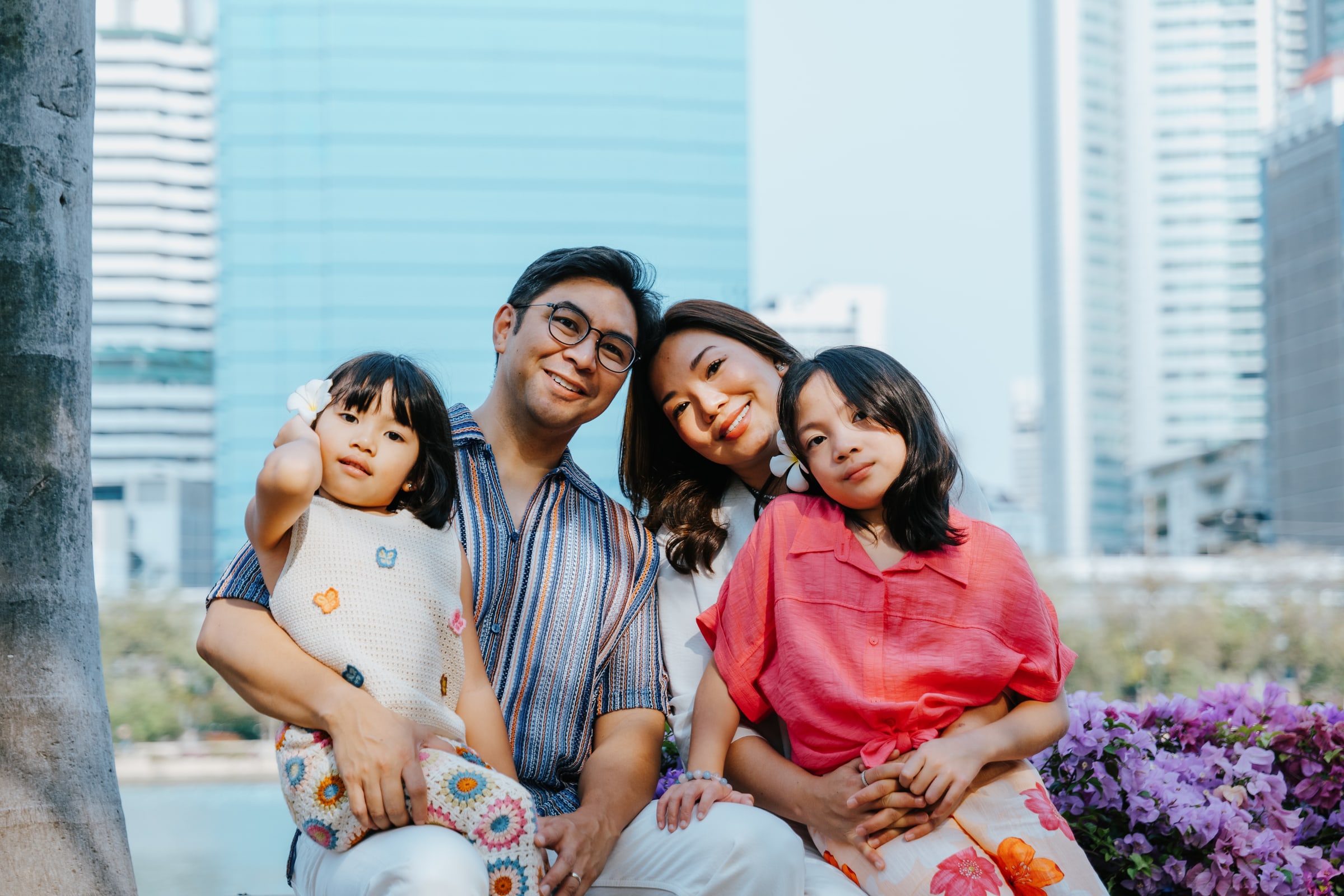 Bangkok family photoshoot, photo by Luknam Wongthaworn