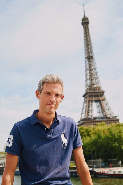 Eiffel Tower Photoshoot in Paris in Paris — photo by Romain B, Smiler