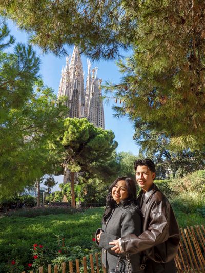 Photoshoot at Sagrada Familia, Barcelona in Barcelona — photo by María Cristina Roldán, Smiler