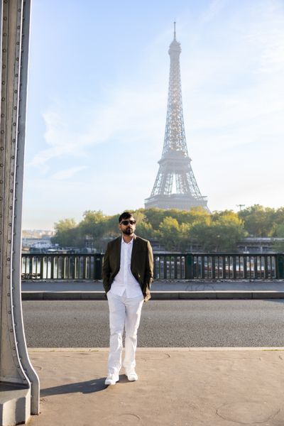 Eiffel Tower Photoshoot in Paris in Paris — photo by Bojan Stanković, Smiler