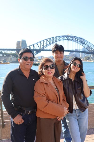 Photoshoot at Sydney Iconic Sights, Sydney in Sydney — photo by Zach Deng, Smiler
