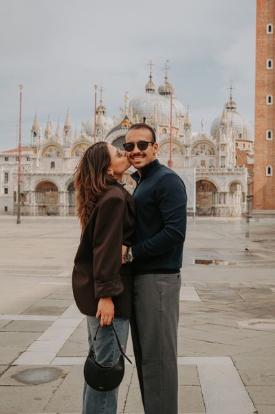 Professional photoshoot at the Piazza San Marco in Venice in Venice — photo by key mazhari, Smiler