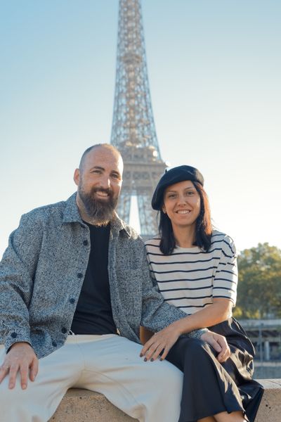Eiffel Tower Photoshoot in Paris in Paris — photo by Quentin de LABEAUME, Smiler