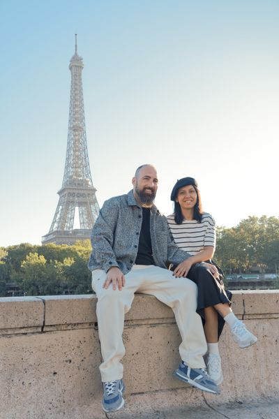 Eiffel Tower Photoshoot in Paris in Paris — photo by Quentin de LABEAUME, Smiler
