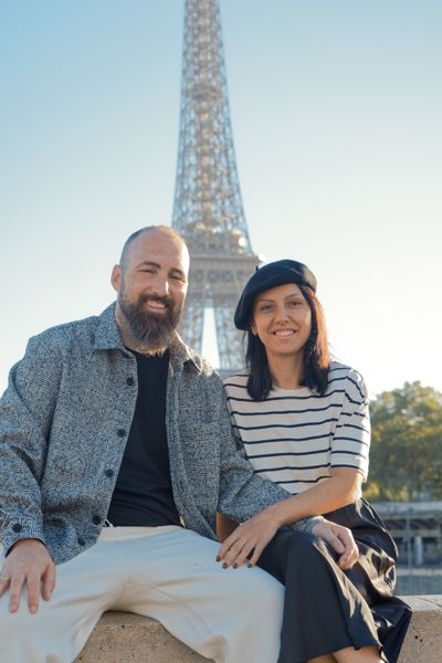 Eiffel Tower Photoshoot in Paris in Paris — photo by Quentin de LABEAUME, Smiler