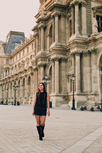 Louvre Photoshoot in Paris in Paris — photo by Romain B, Smiler