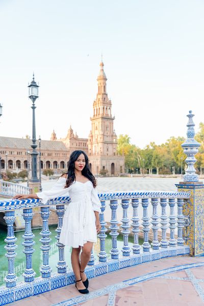 Professional photoshoot at Plaza de España by local Seville photographer in Sevilla — photo by Estefania Ruiz, Smiler