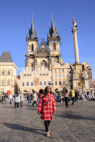 Professional photoshoot at Prague old town in Prague — photo by Vania Pravica, Smiler