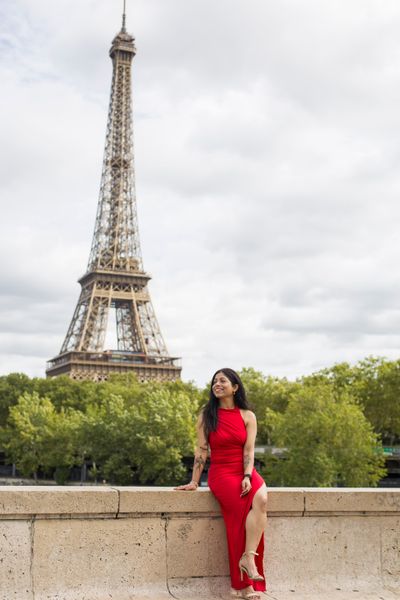 Eiffel Tower Photoshoot in Paris in Paris — photo by Vishwajeet Devrukhkar, Smiler