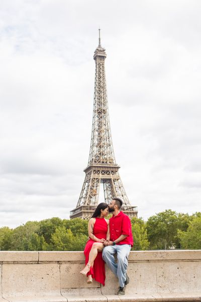 Eiffel Tower Photoshoot in Paris in Paris — photo by Vishwajeet Devrukhkar, Smiler